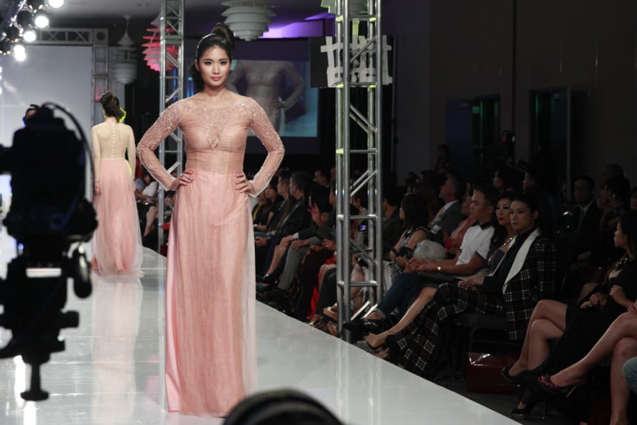 Viet Fashion Week 2015: On the Runway