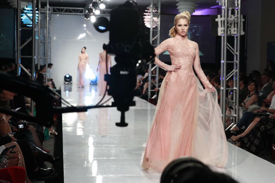 Viet Fashion Week 2015: On the Runway