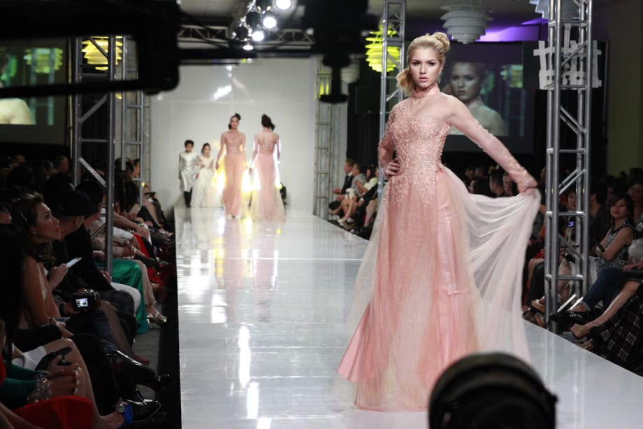 Viet Fashion Week 2015: On the Runway
