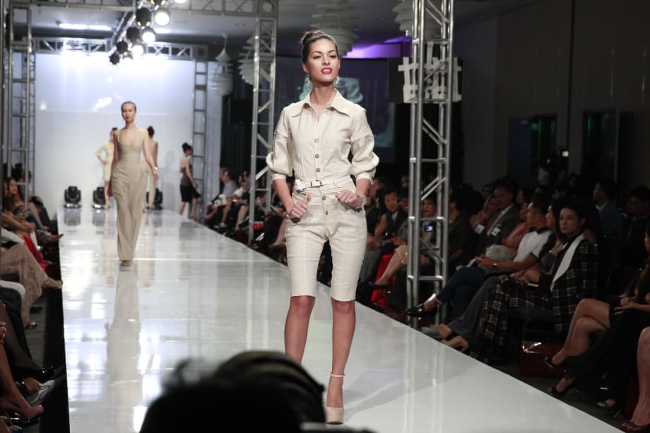 Viet Fashion Week 2015: On the Runway