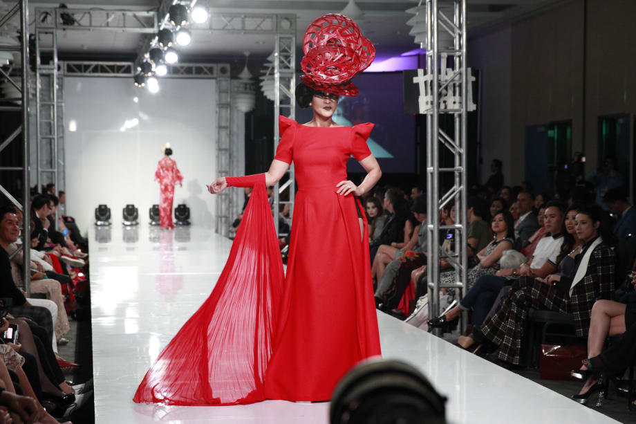 Viet Fashion Week 2015: On the Runway