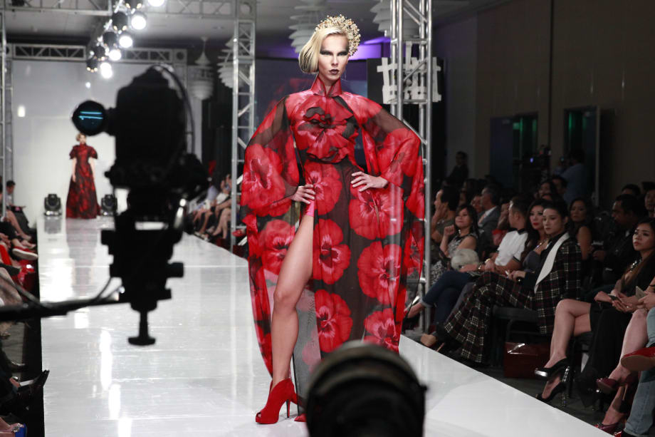 Viet Fashion Week 2015: On the Runway