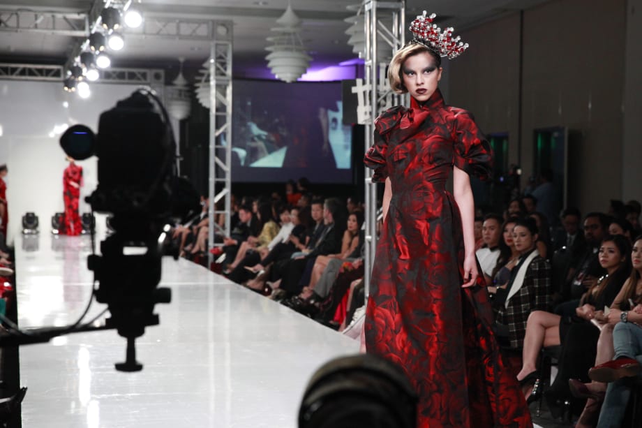 Viet Fashion Week 2015: On the Runway