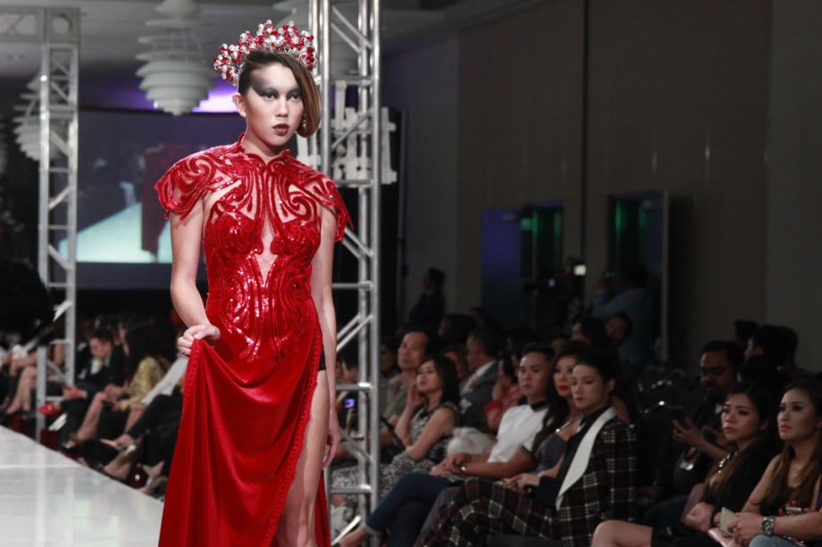 Viet Fashion Week 2015: On the Runway