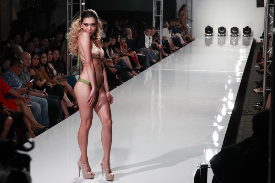Viet Fashion Week 2015: On the Runway