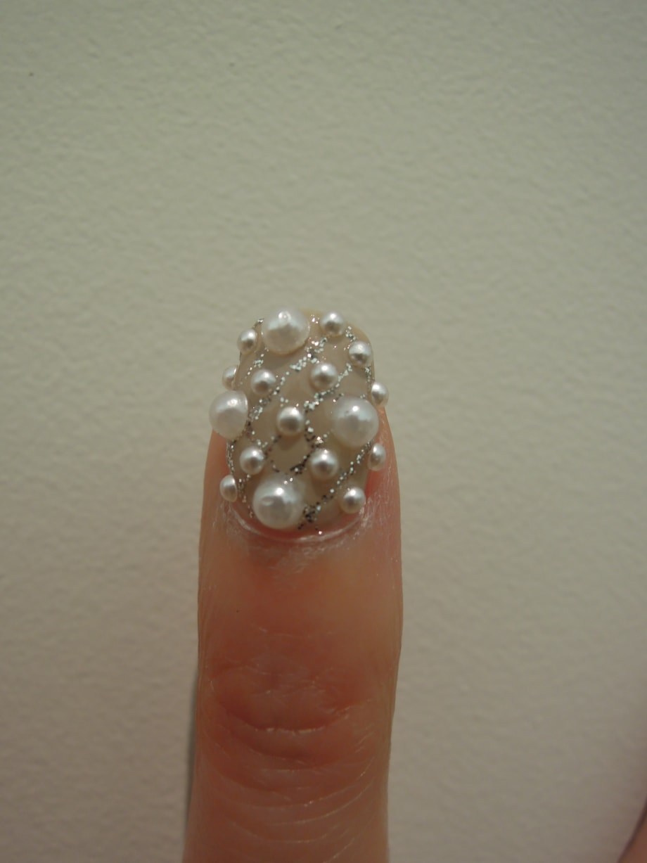 Pearl Cluster Nail art