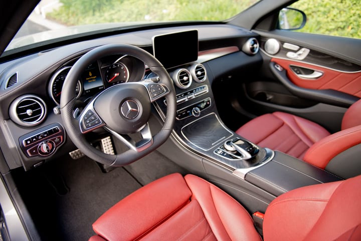 Wards Names 10 Best Vehicle Interiors of 2015