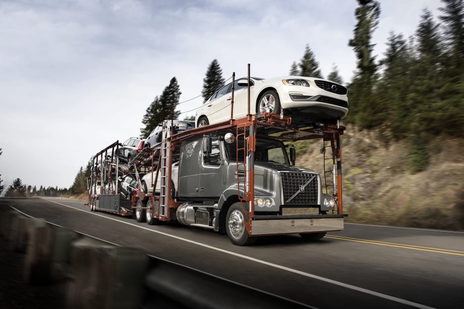 Volvo VAH 630 Sleeper Designed for Long-Haul