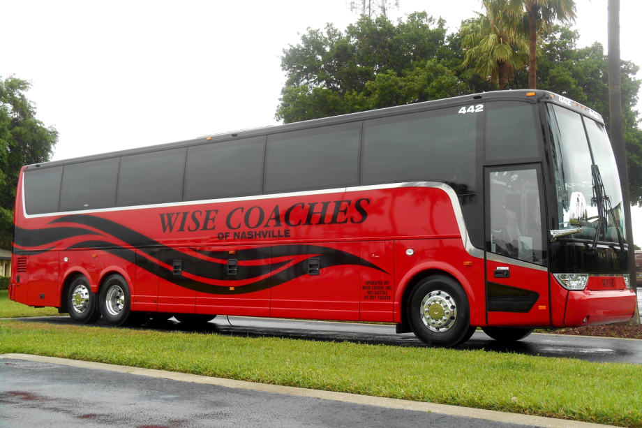 ABC delivers 3 Van Hool TXs to Tenn.