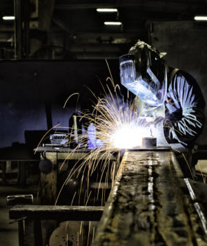 Versalift to Unveil New Products and Services at ICUEE