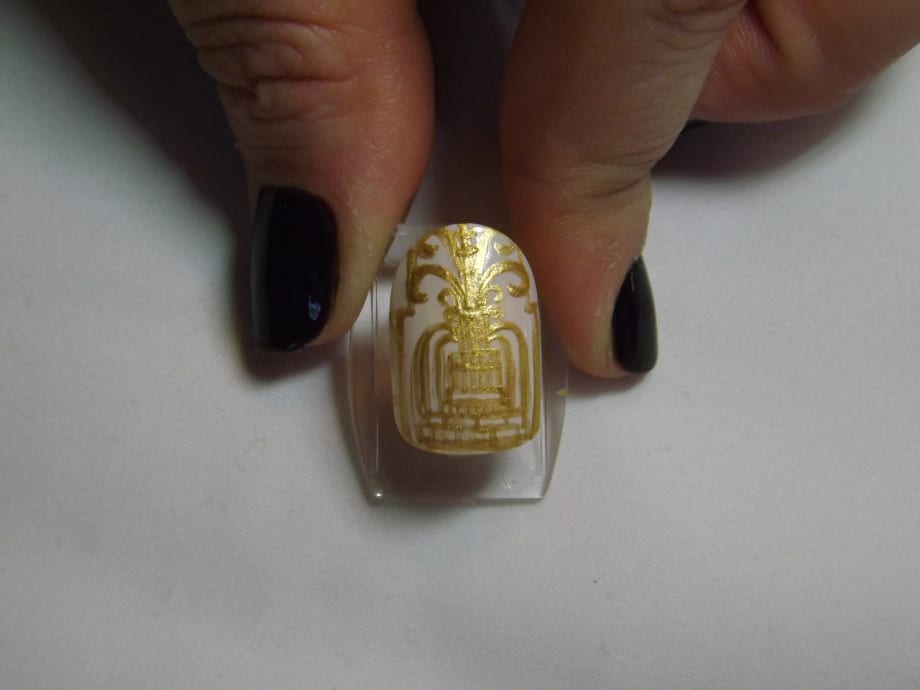 Old Hollywood Glamour Nail Art