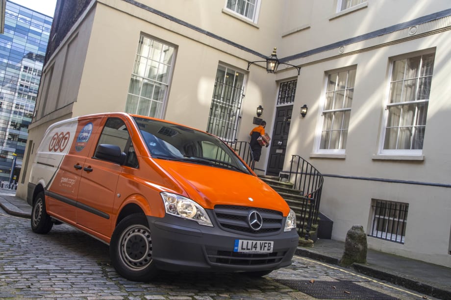 UK Delivery Service Adds All-Electric Vito Vans
