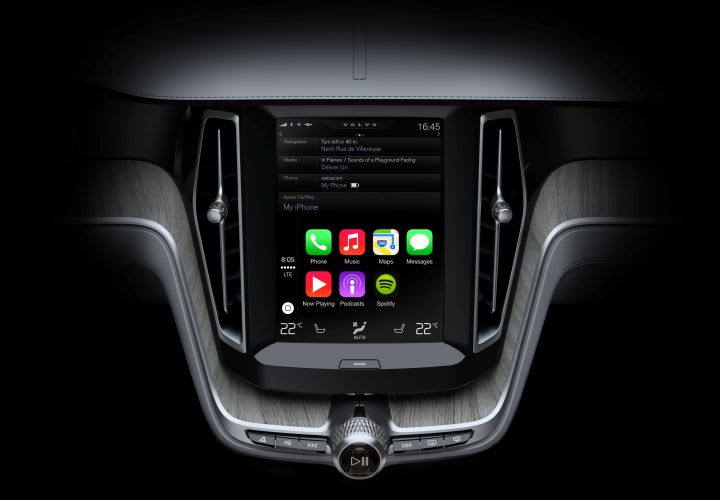 Volvo Gives XC90 CarPlay Preview