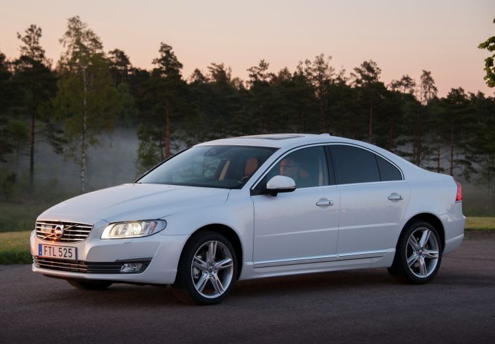 Volvo Announces 2016-MY Fleet Incentives
