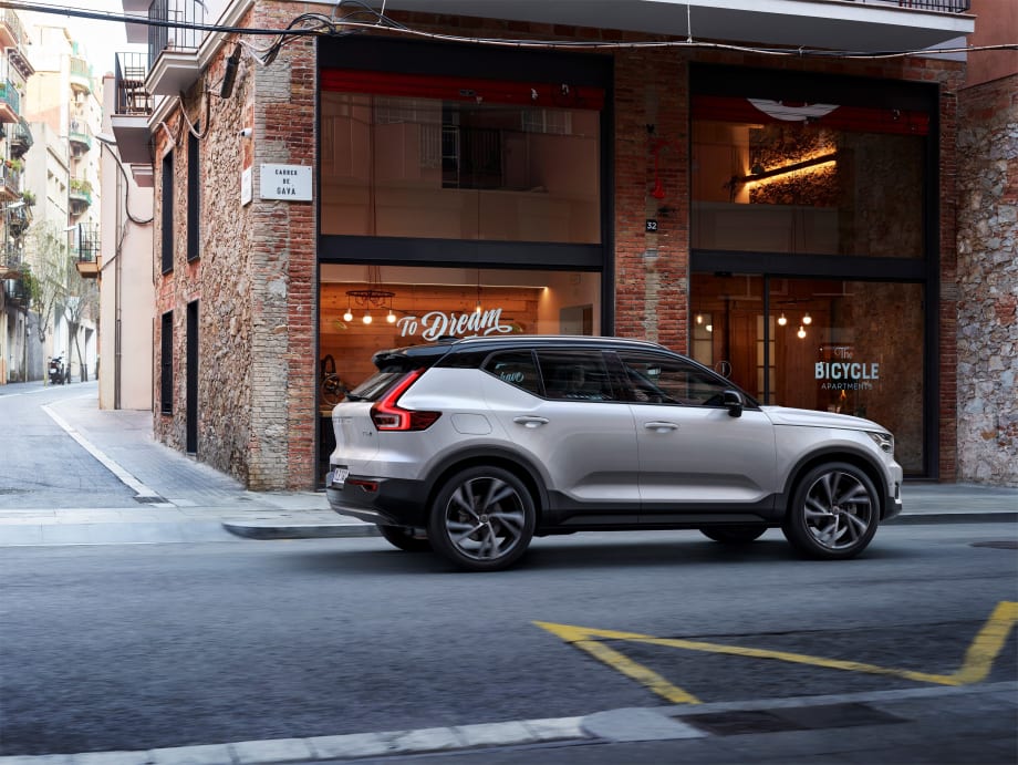 Volvo Unveils XC40 with Subscription Vehicle Service