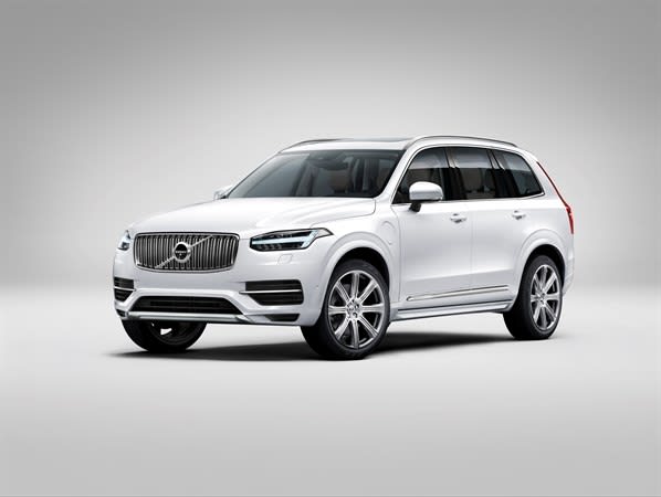 Volvo Recalls XC90 SUVs for Sunroof Switch