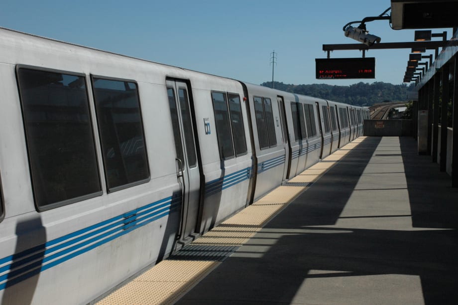 Judge blocks BART strike for 60 days