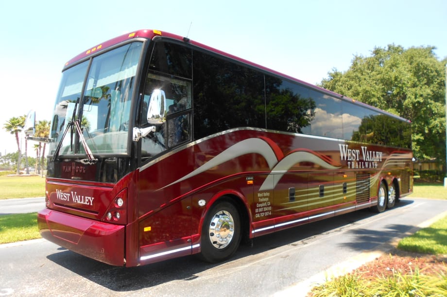 ABC delivers 5 Van Hools to Calif. operator