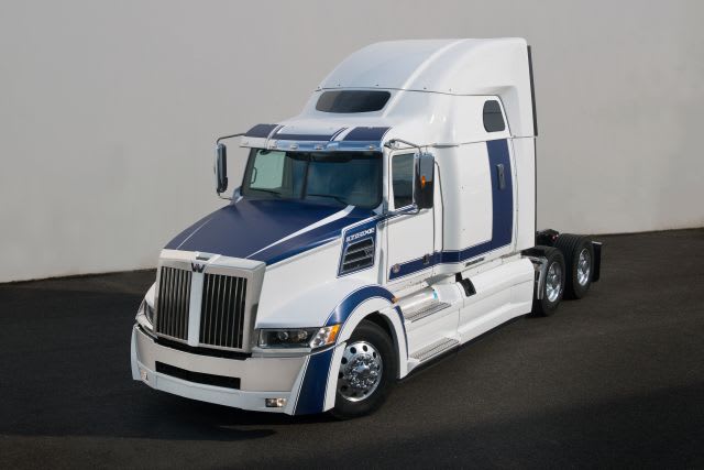Western Star to Add New Graphics Packages