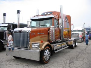 Six Western Star Trucks Receive Honors at Mid-America Trucking Show