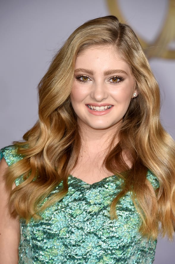 How-To: Willow Shields' Romantic Waves at Mockingjay 1 Premiere