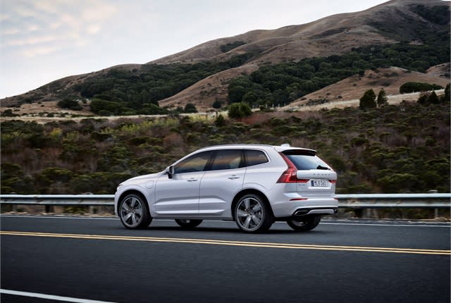 4 Automakers Offer Auto-Braking Standard on Most Cars