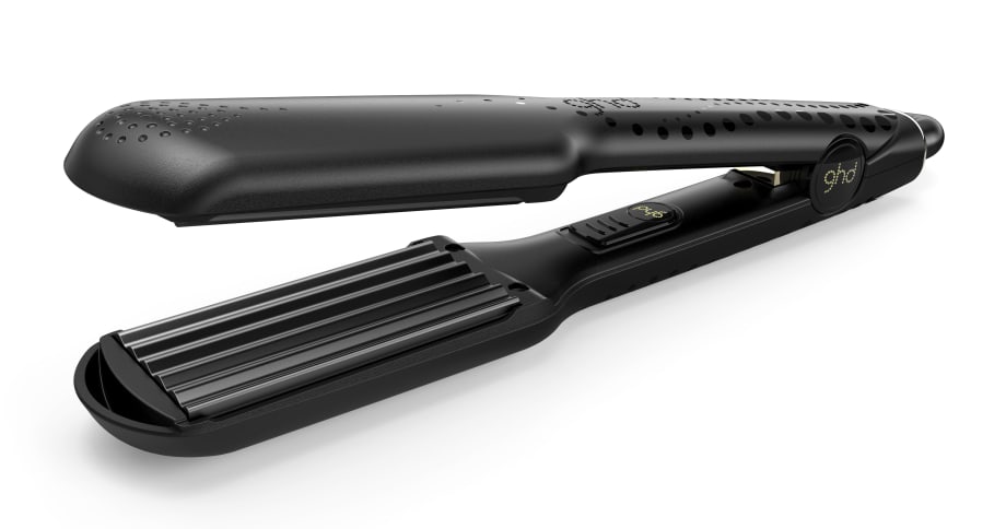 ghd Contour Creates Effortless Texture and Volume