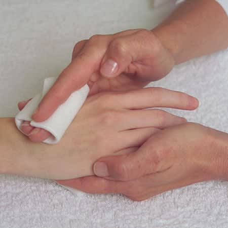 Youth-Renew Caviar Hand Treatment