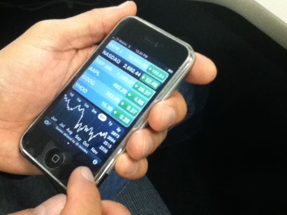 Theft of handheld electronics on public transit rising