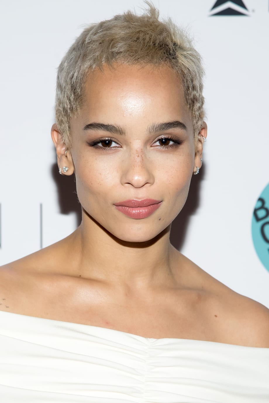 Leveling Up: Why Platinum Blonde Will Remain the Cool-Girl Color for 2018