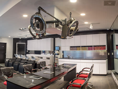 Luigi Parasmo Salon