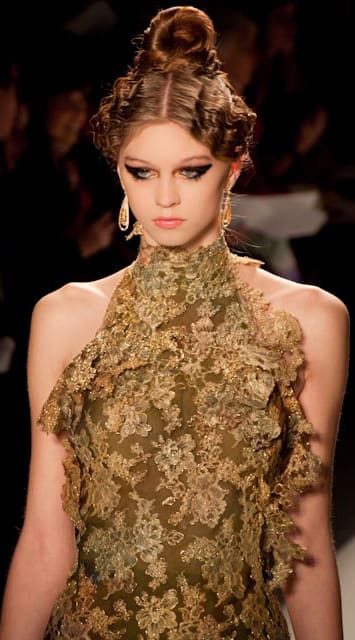 HOW-TO: Renaissance Crimped Updo