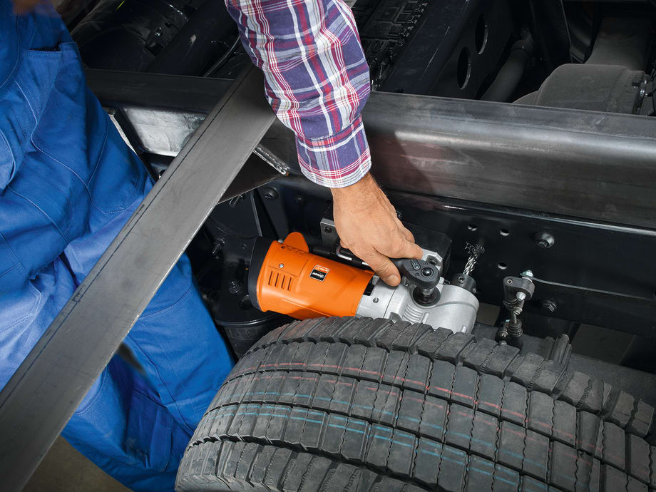 Mohawk Introduces Two-Post Lift