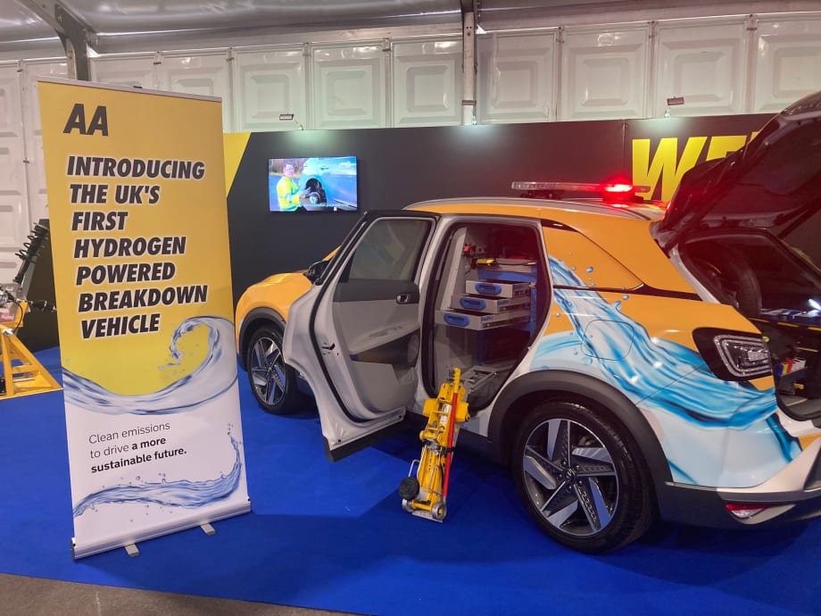 Hydrogen-Fueled Vehicles Start to Get Fleet Attention