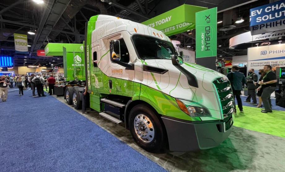 Hyliion Launches Improved Hybrid Truck Powertrain, All-Electric HyperTruck ERX 