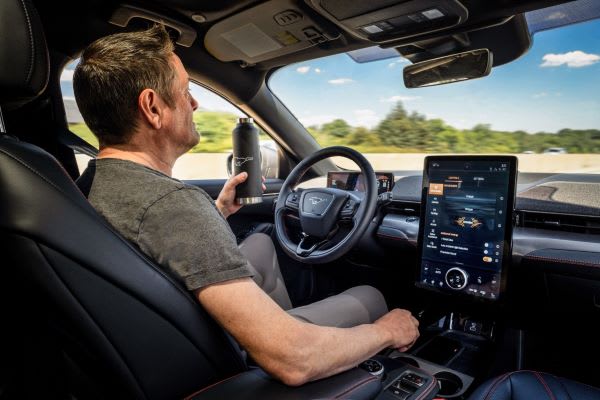 Ford to Introduce Hands-Free Tech on F-150 Next Year