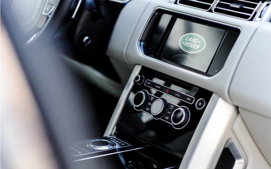 Manufacturers Look to Evolve Auto Shopping Experience with Enhanced Digital Features