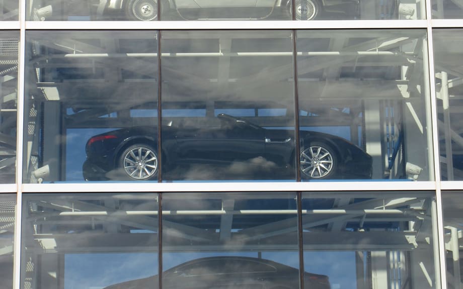 This Is Why Investors Hate Carvana