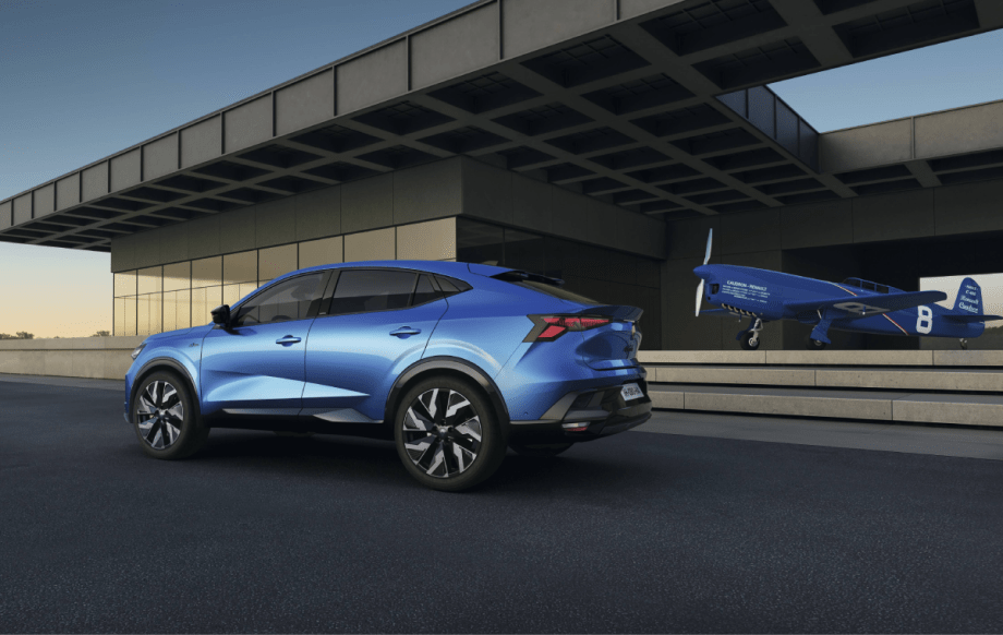 Renault Unveils New Flagship Model: Rafale