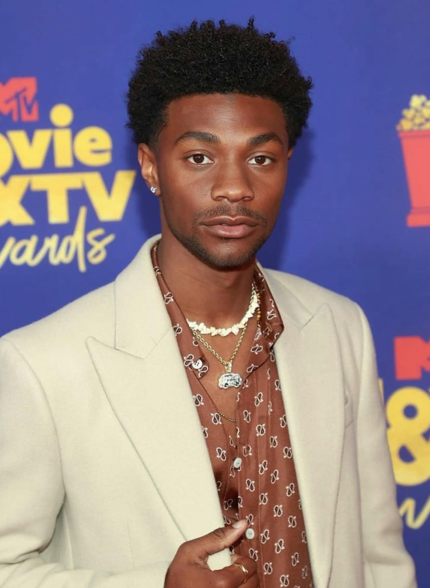 How-To: Jonathan Daviss' Style Details for the MTV Awards