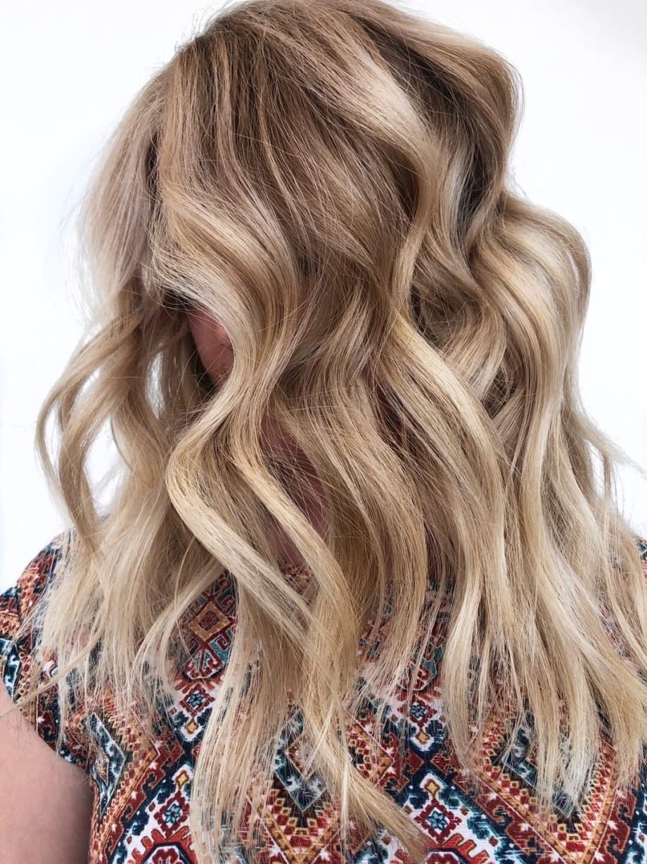 How to Create Perfectly Blurred Balayage