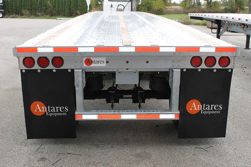 Lightweight Antares Flatbed is Easy to Fix