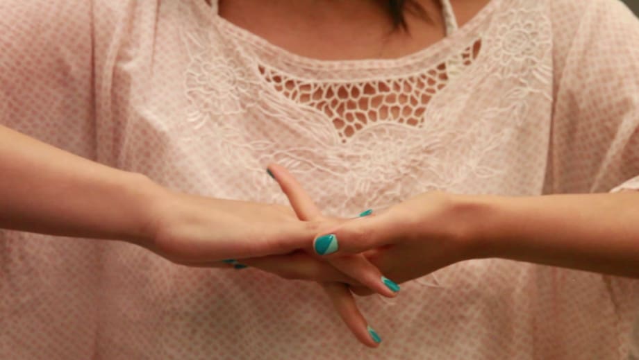 Every Hand Pose Ever for Nail Art Photos