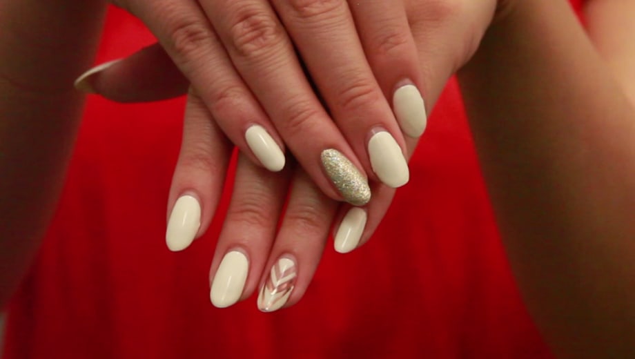 Every Hand Pose Ever for Nail Art Photos