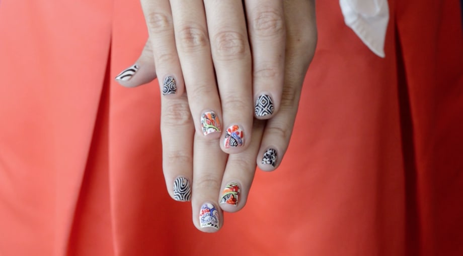 Every Hand Pose Ever for Nail Art Photos