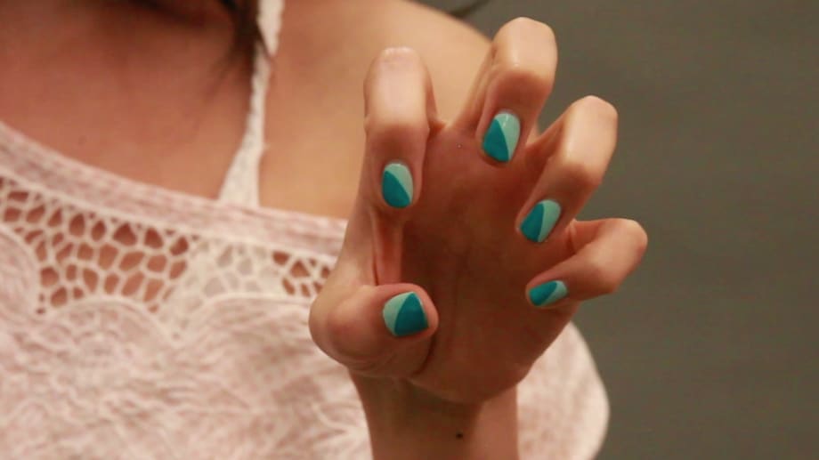 Every Hand Pose Ever for Nail Art Photos