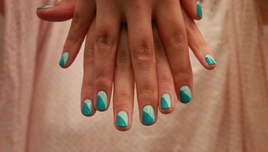 Every Hand Pose Ever for Nail Art Photos