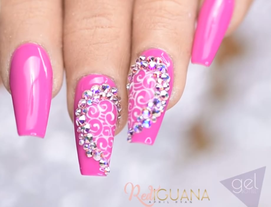 Sparkling Heart Nail Art