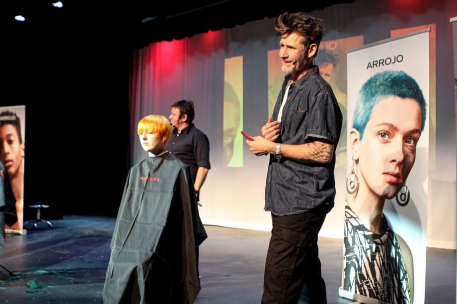 Arrojo Exposé Draws a Full Crowd