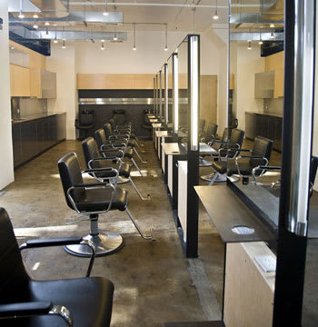 Salon of Distinction: Arrojo